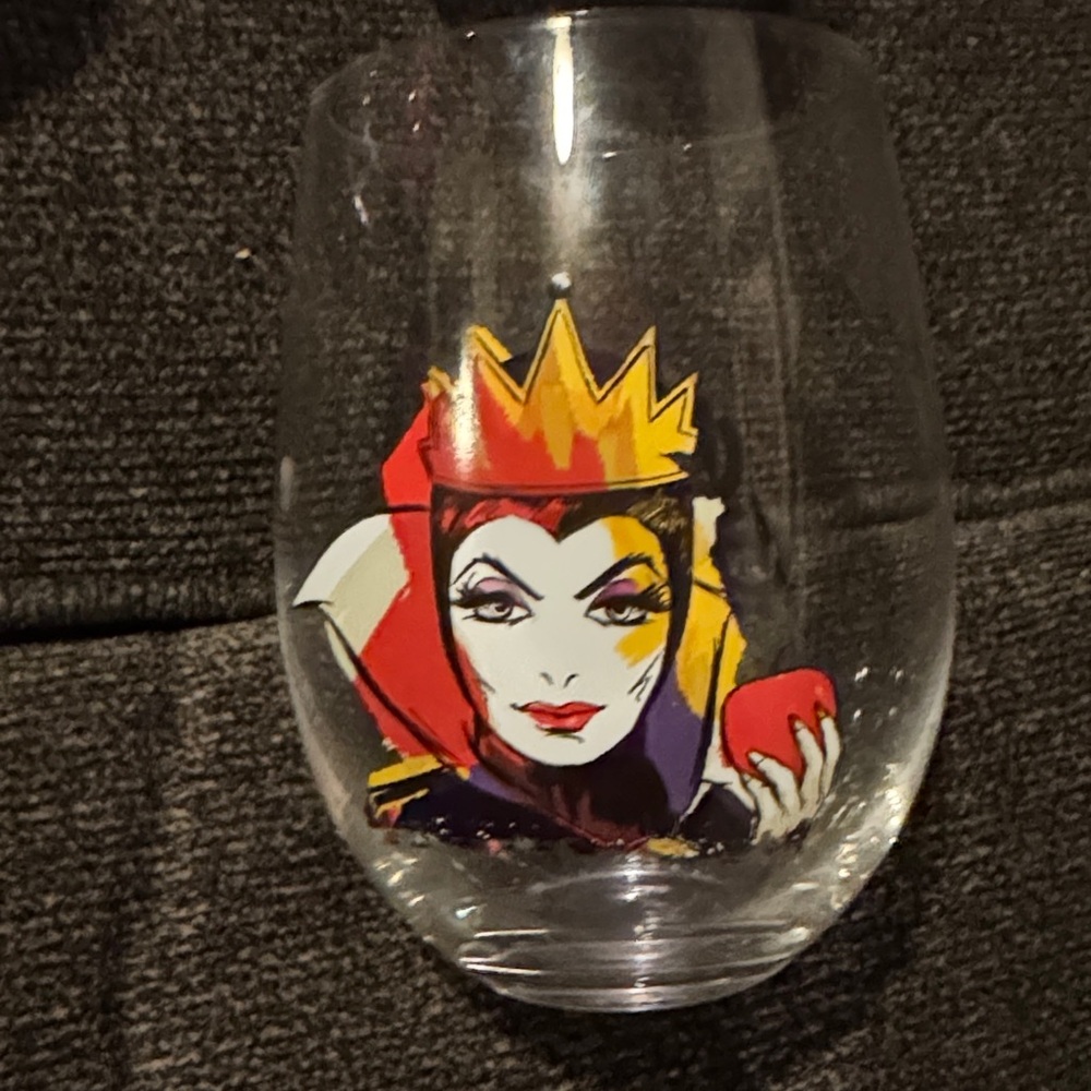 Disney Villain GUC -Themed Clear Wine Glass Set (4set) - Picture 3 of 5